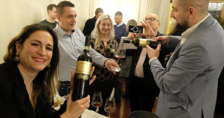 Selezione Italia mit 32 Winzer-innen im Hotel Regina