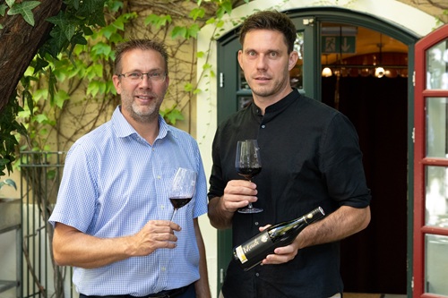 Martin Hahnekamp aus Großhöflein ist der zweite Finalist der 16. Schlossquadrat-Trophy und präsentiert seine Weine am 4. 11. im Gergely’s